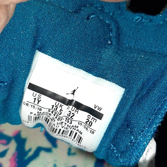 Jordan's 6 size 1 kids - Picture 6 of 6